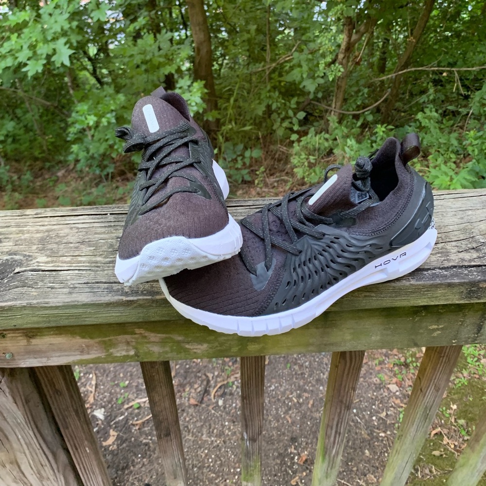 Under Armour HOVR Phantom RN sz 8.5 mens